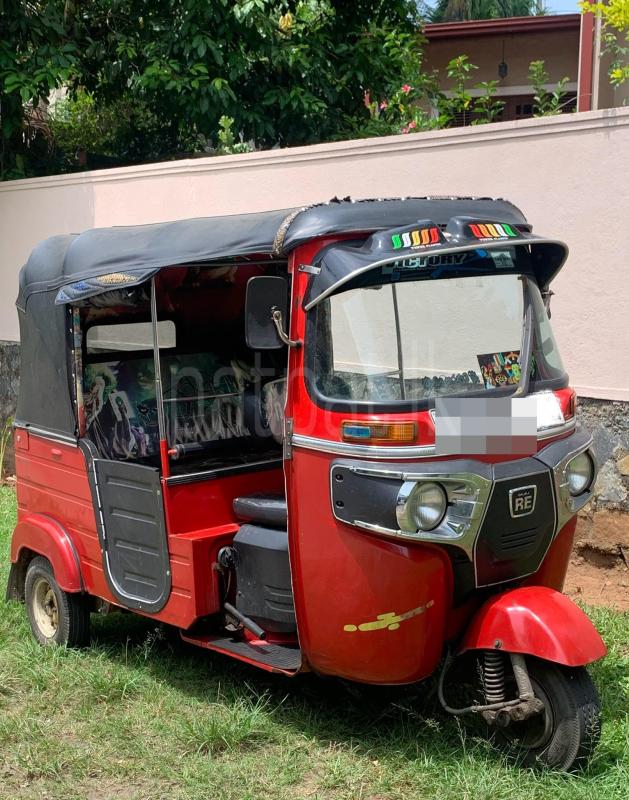 Bajaj 4 stroke 2017 - சான்றளிக்கப்பட்டது முச்சக்கர வண்டி sale in Sri Lanka - patpat.lk