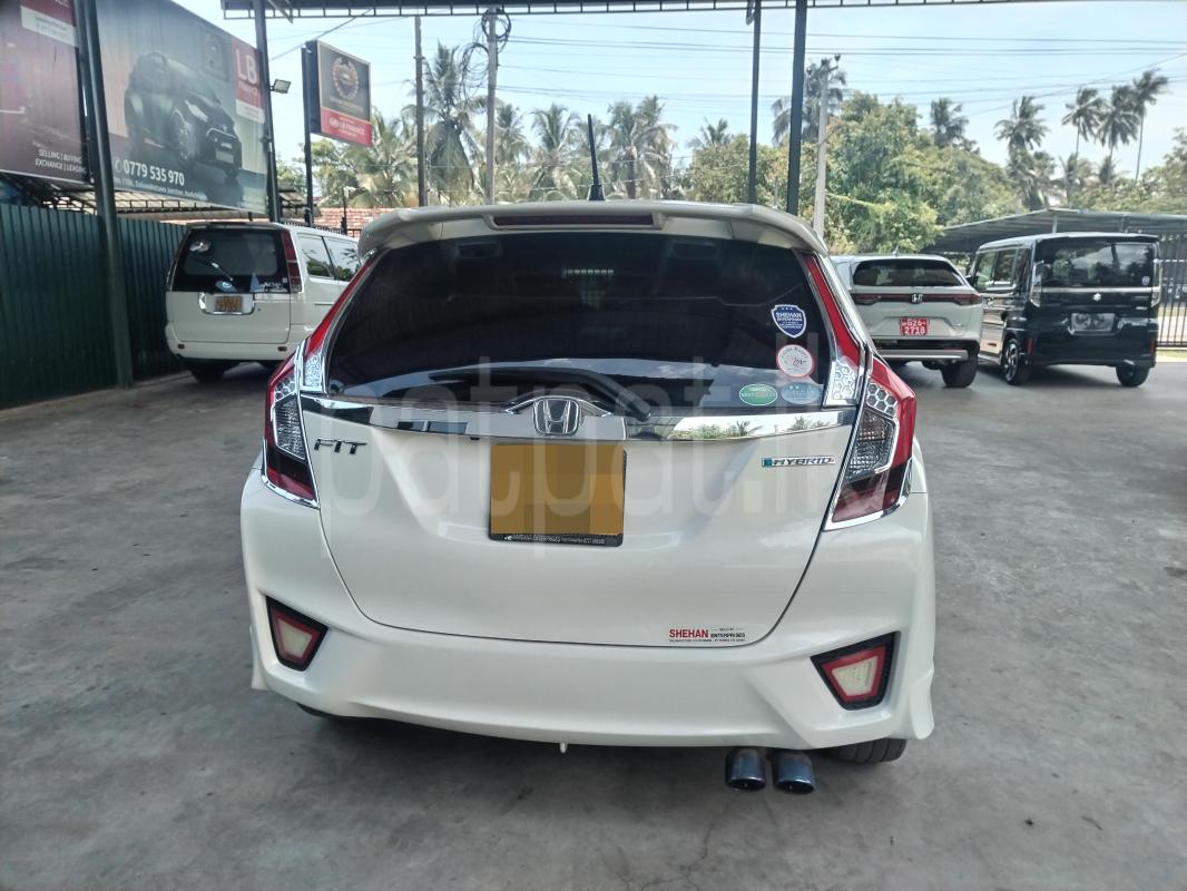 Honda Fit 2015 - பயன்படுத்தப்பட்டது கார் sale in Sri Lanka - patpat.lk