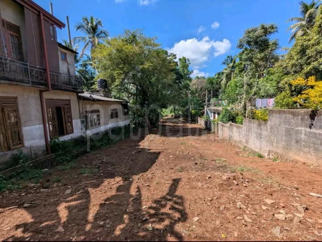 Commercial Land for Sale in Kadawatha