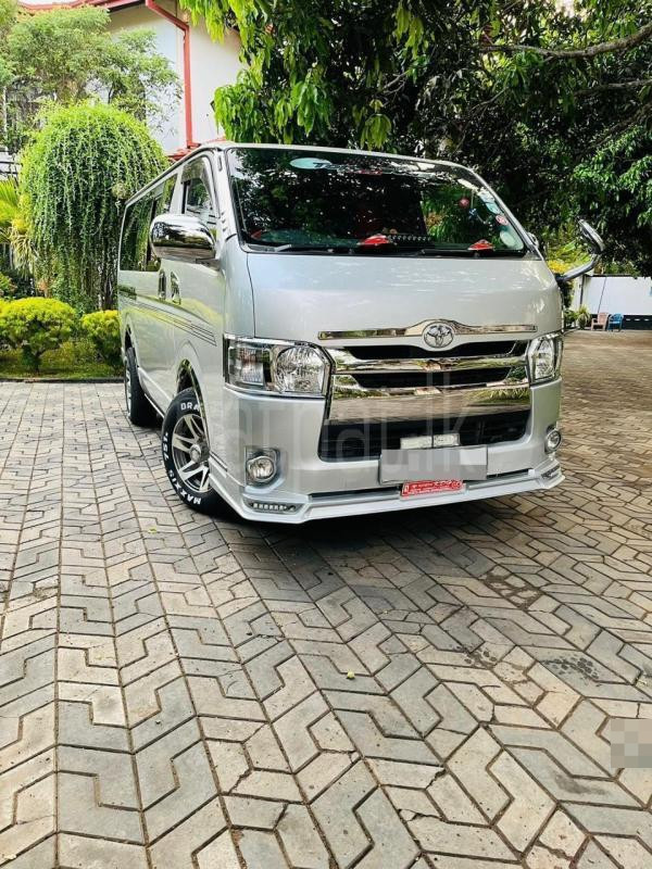 Toyota Hiace 2013 - பயன்படுத்தப்பட்டது வேன் sale in Sri Lanka - patpat.lk