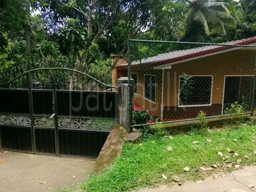 House for Sale in Wattegama
