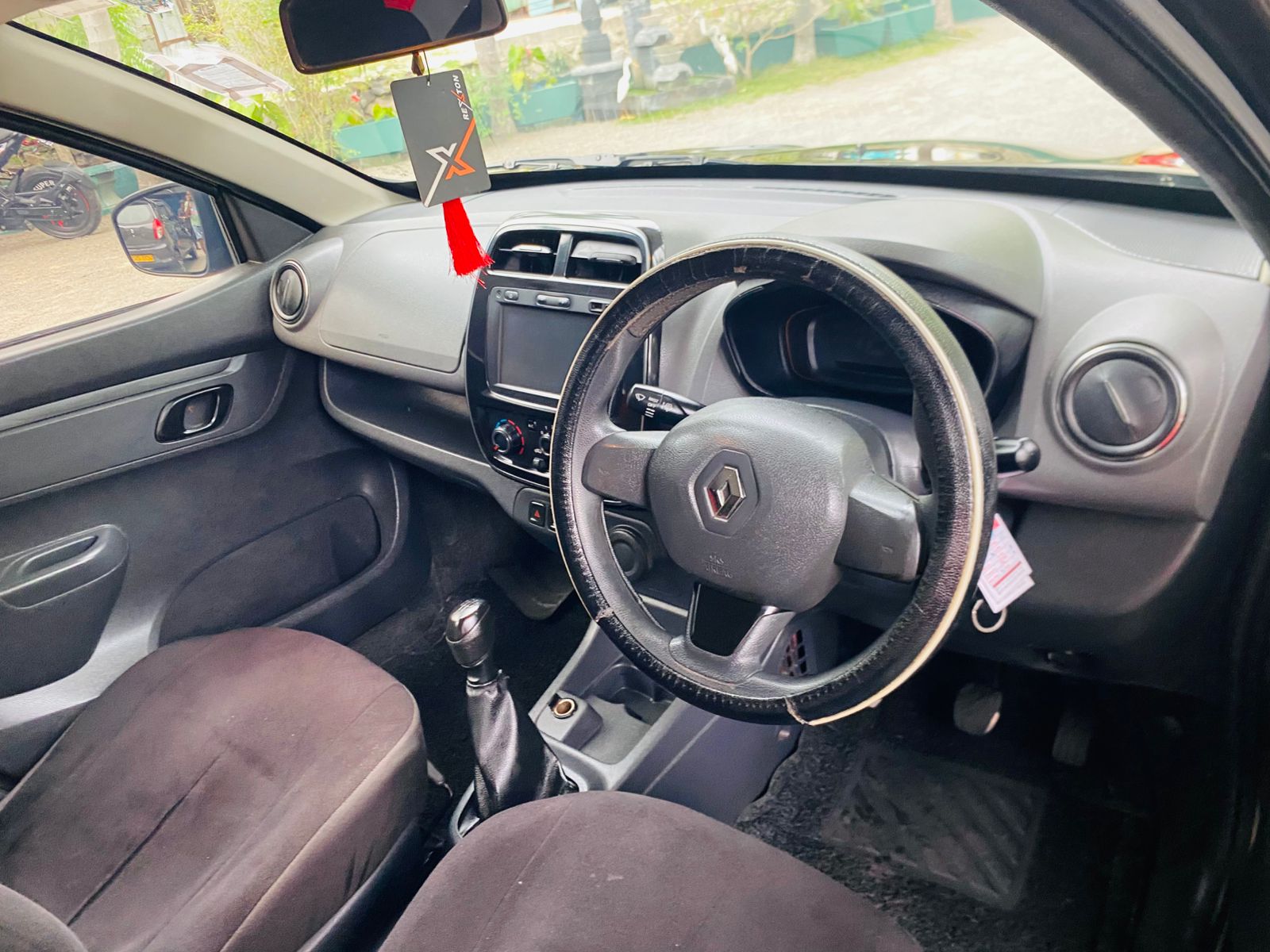 Renault KWID 2016 - Used Car sale in Sri Lanka - patpat.lk