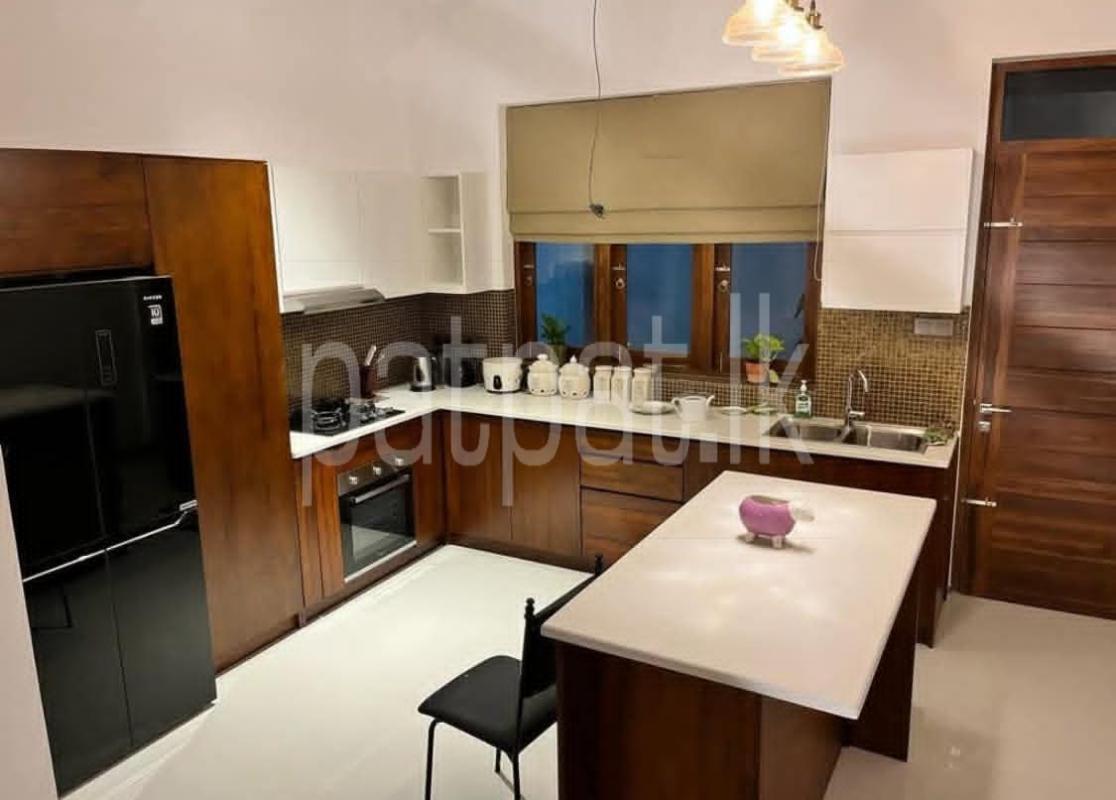 House for Sale in Talawatugoda