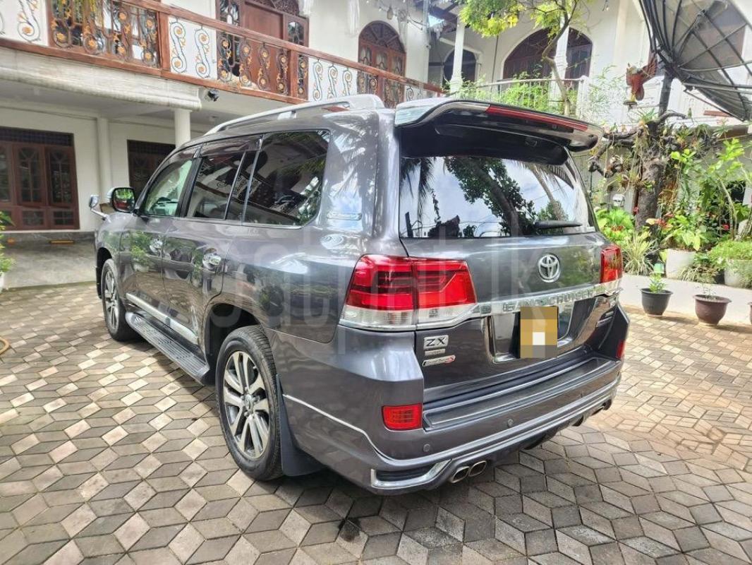 Advertisement image 6