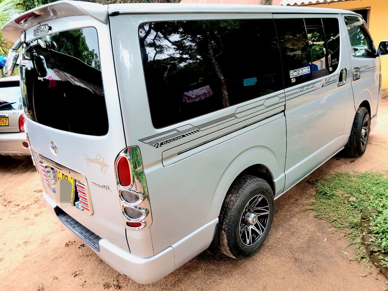 Toyota Super GL 2007 - பயன்படுத்தப்பட்டது வேன் sale in Sri Lanka - patpat.lk