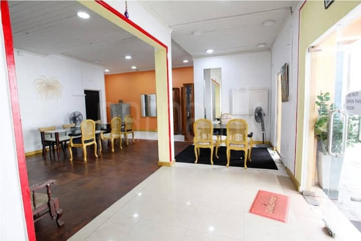 Advertisement image 4