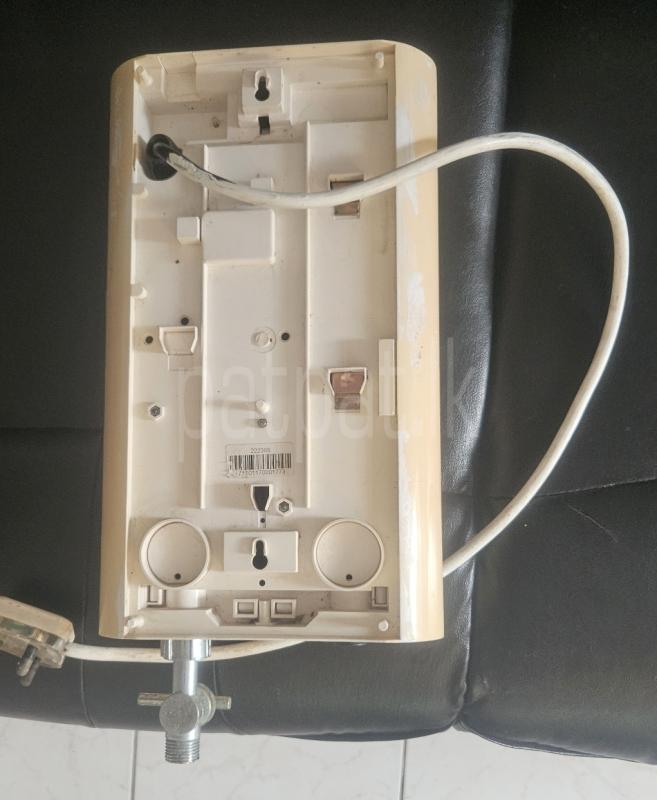 WATER HEATER FOR SHOWER - Stiebel Eltron Model# IP 35EC