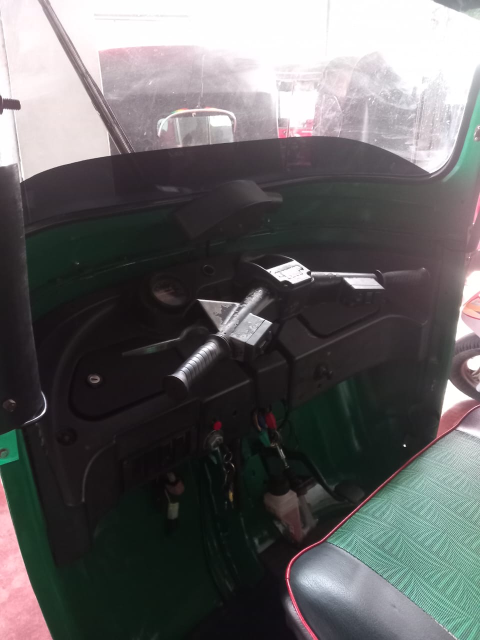 Bajaj 4 stroke 2010 - භාවිතා කරන ලද ත්‍රිරෝද රථය sale in Sri Lanka - patpat.lk