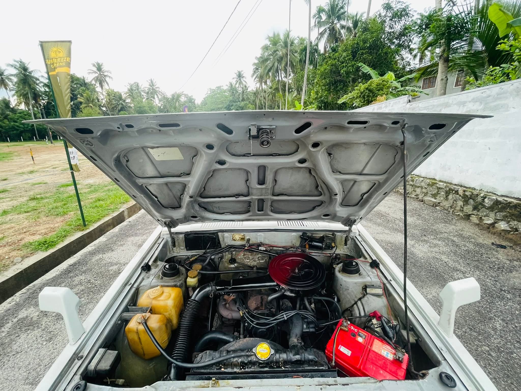 Mitsubishi Lancer 1982 - பயன்படுத்தப்பட்டது கார் sale in Sri Lanka - patpat.lk