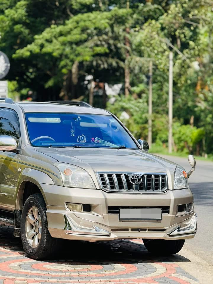 Toyota Land Cruiser Prado 2004 - பயன்படுத்தப்பட்டது SUV sale in Sri Lanka - patpat.lk