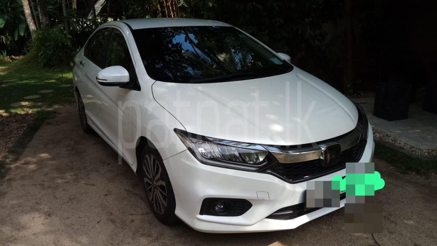 Honda Grace 2018 - பயன்படுத்தப்பட்டது கார் sale in Sri Lanka - patpat.lk