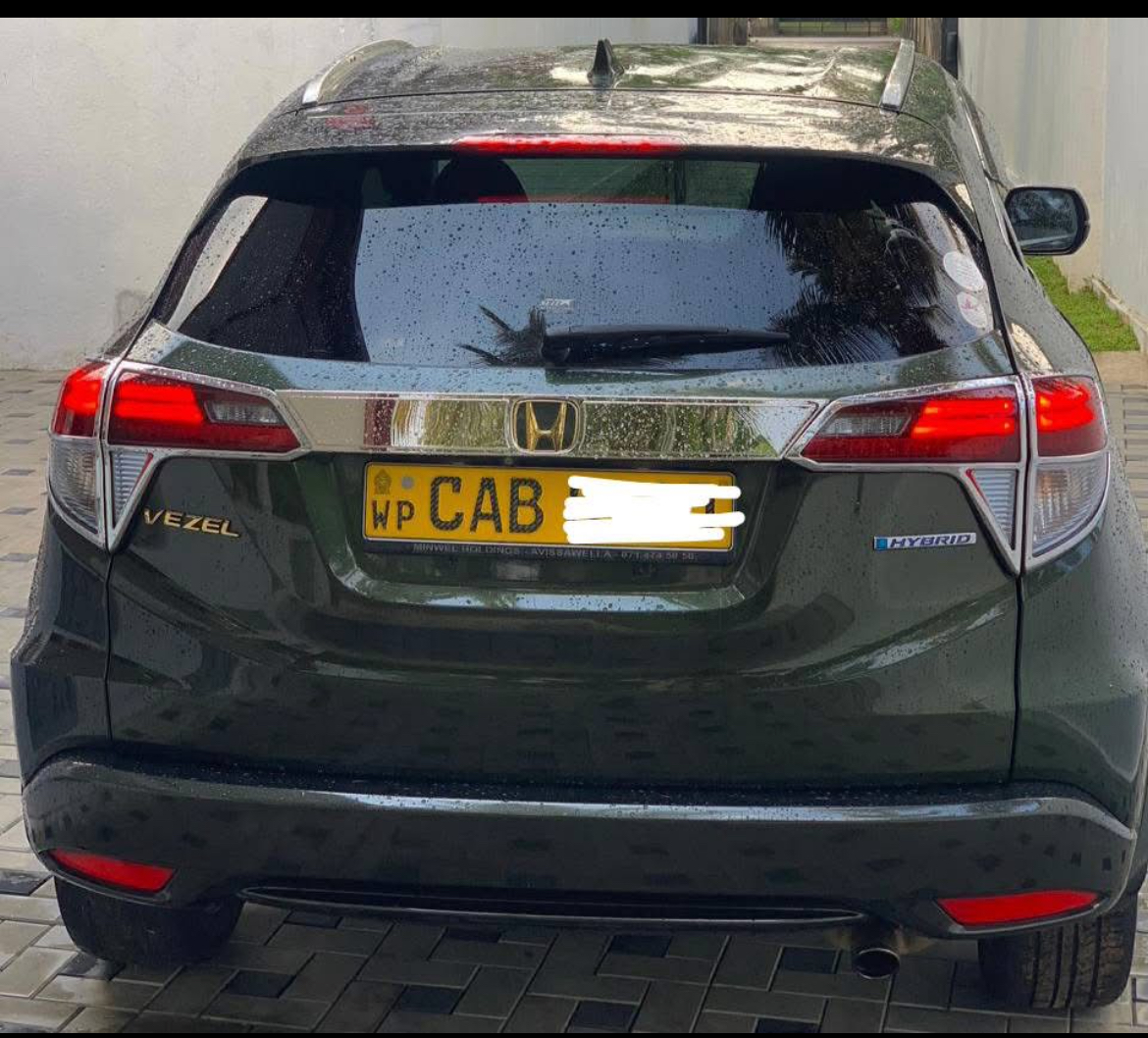 Honda Vezel 2014 - பயன்படுத்தப்பட்டது SUV sale in Sri Lanka - patpat.lk