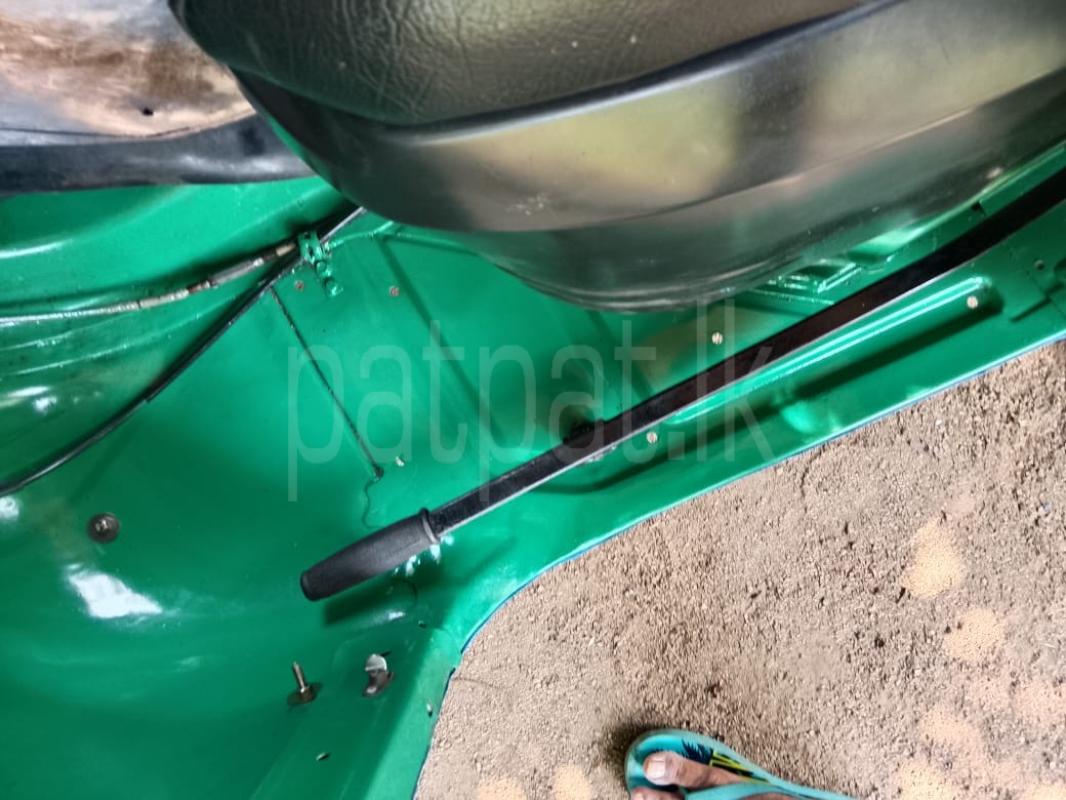 Bajaj Three Wheel 2016 - பயன்படுத்தப்பட்டது முச்சக்கர வண்டி sale in Sri Lanka - patpat.lk