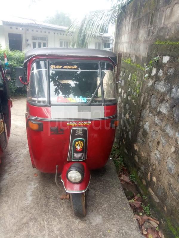 Bajaj Three Wheel 2000 - பயன்படுத்தப்பட்டது முச்சக்கர வண்டி sale in Sri Lanka - patpat.lk