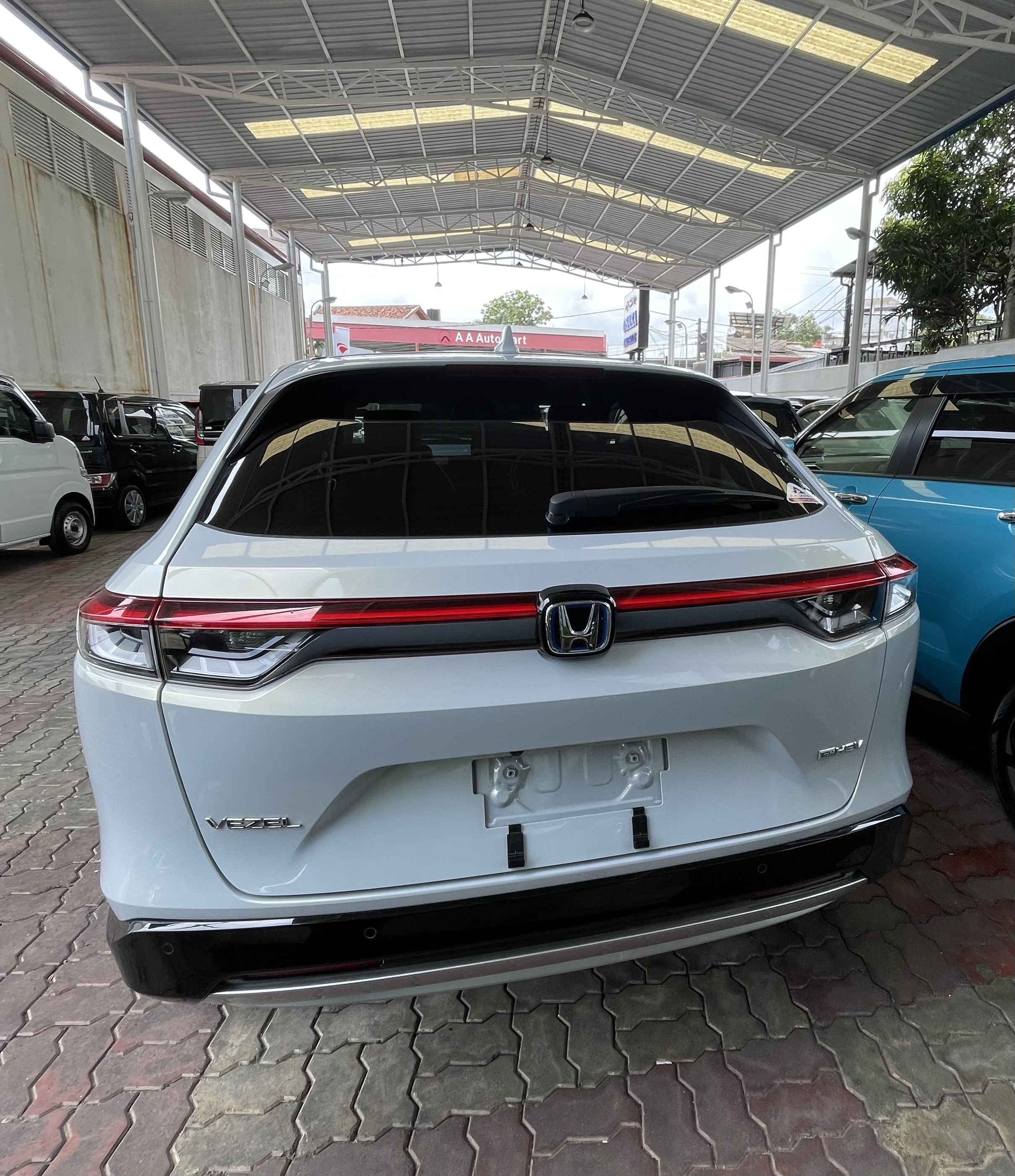 Honda Vezel 2023 - மறுசீரமைக்கப்பட்டது SUV sale in Sri Lanka - patpat.lk