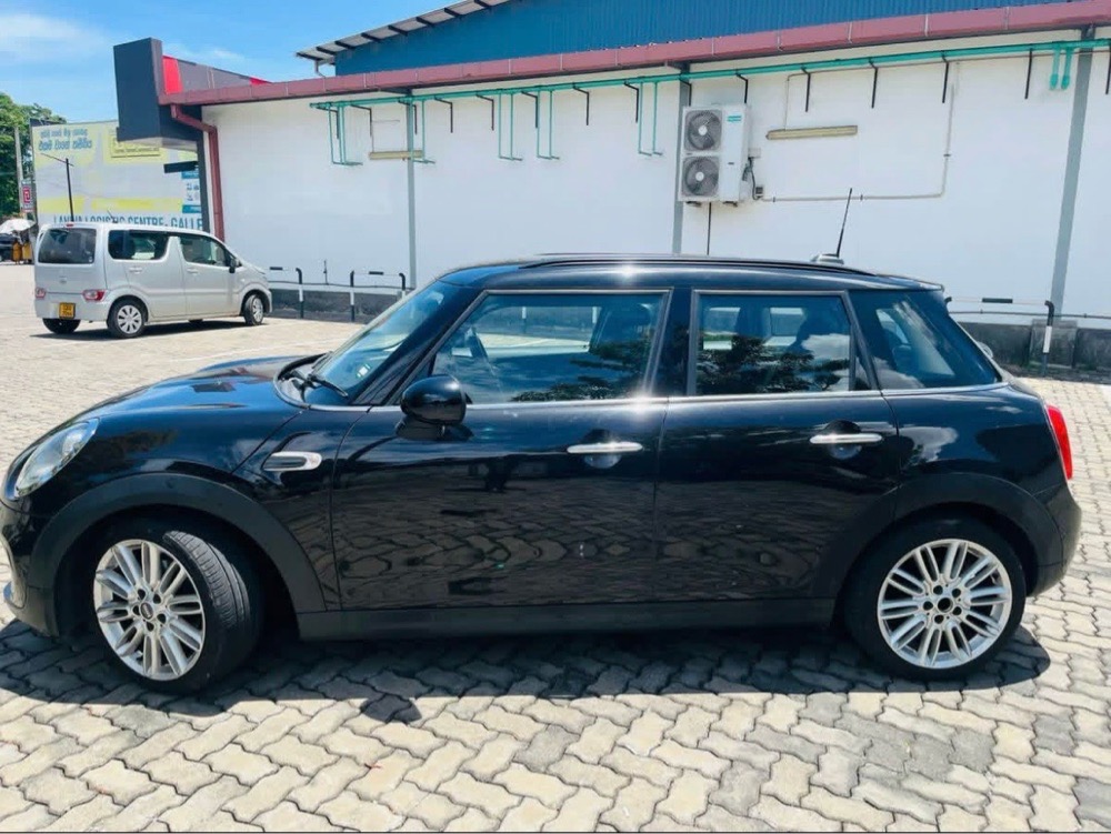 BMW Mini Cooper 2018 - Used Car sale in Sri Lanka - patpat.lk
