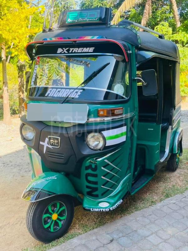 Bajaj 4 stroke 2017 - மறுசீரமைக்கப்பட்டது முச்சக்கர வண்டி sale in Sri Lanka - patpat.lk