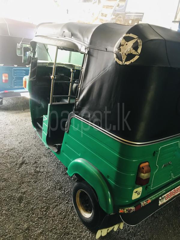 Bajaj 4 stroke 2012 - භාවිතා කරන ලද ත්‍රිරෝද රථය sale in Sri Lanka - patpat.lk