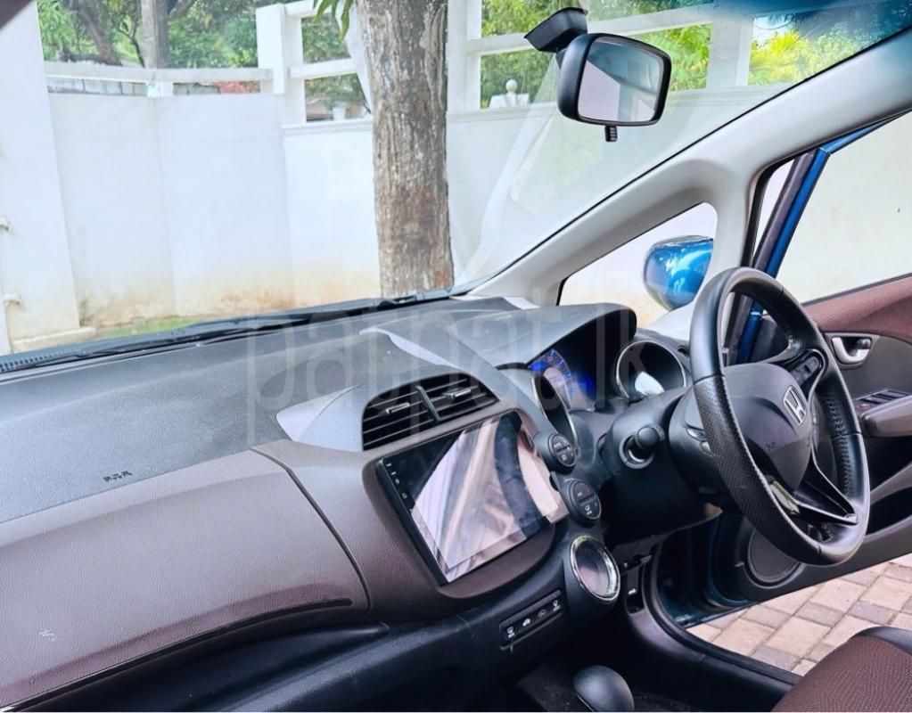 Advertisement image 5