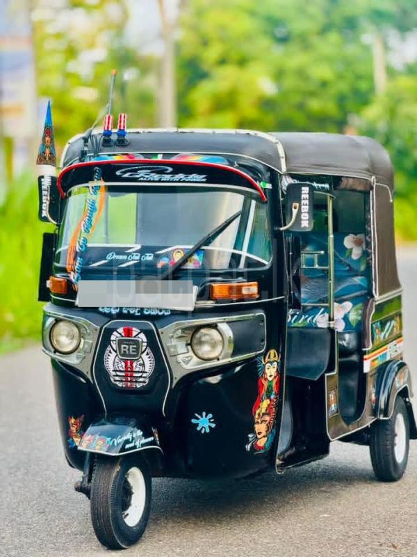 Bajaj Three Wheel 2014 - பயன்படுத்தப்பட்டது முச்சக்கர வண்டி sale in Sri Lanka - patpat.lk