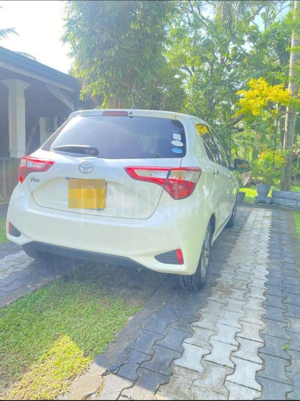 Toyota Vitz 2018 - பயன்படுத்தப்பட்டது கார் sale in Sri Lanka - patpat.lk