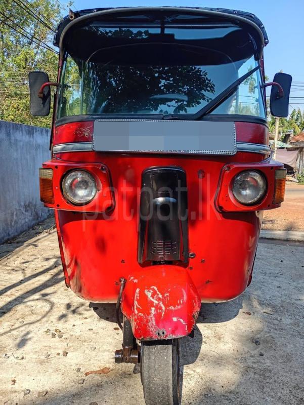 Bajaj Three Wheel 2010 - பயன்படுத்தப்பட்டது முச்சக்கர வண்டி sale in Sri Lanka - patpat.lk