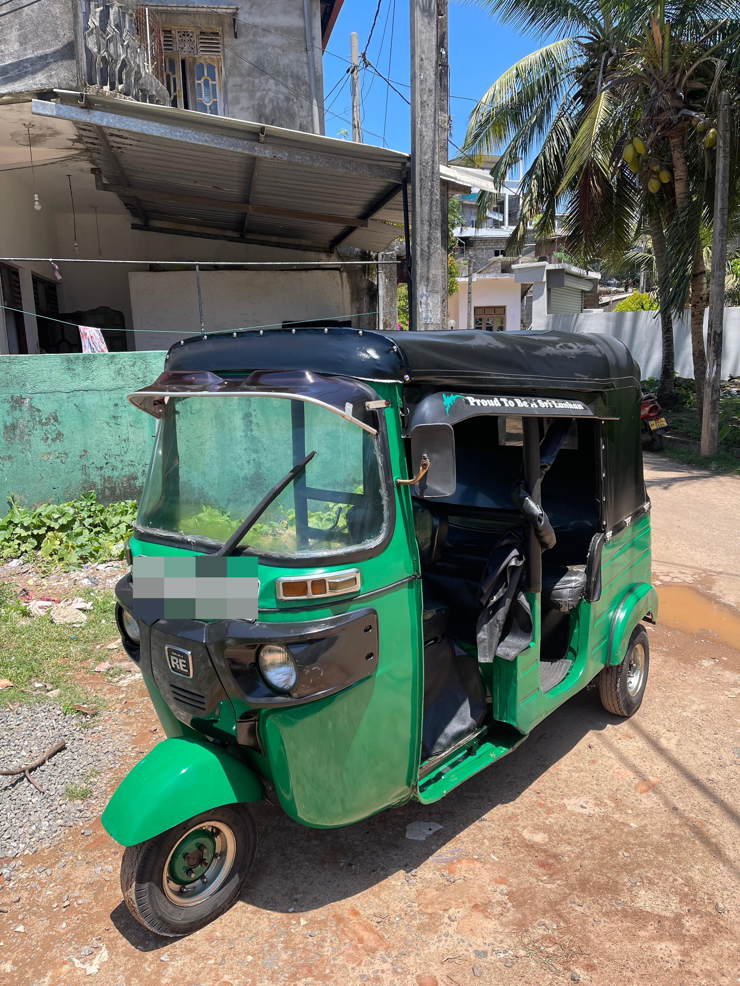 Bajaj Three Wheel 2014 ads-image-1