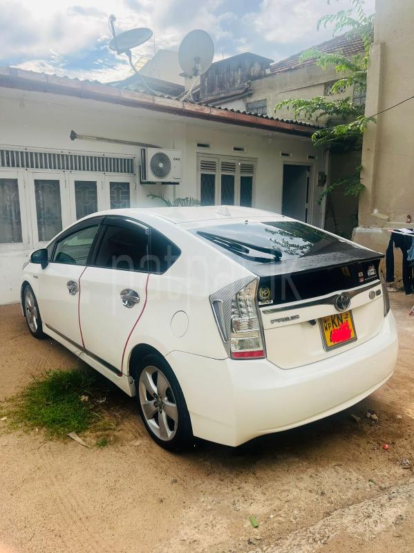 Toyota Prius 2009 - பயன்படுத்தப்பட்டது கார் sale in Sri Lanka - patpat.lk