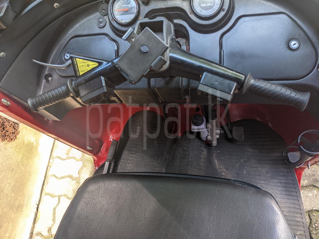 Bajaj 4 stroke 2020 - பயன்படுத்தப்பட்டது முச்சக்கர வண்டி sale in Sri Lanka - patpat.lk