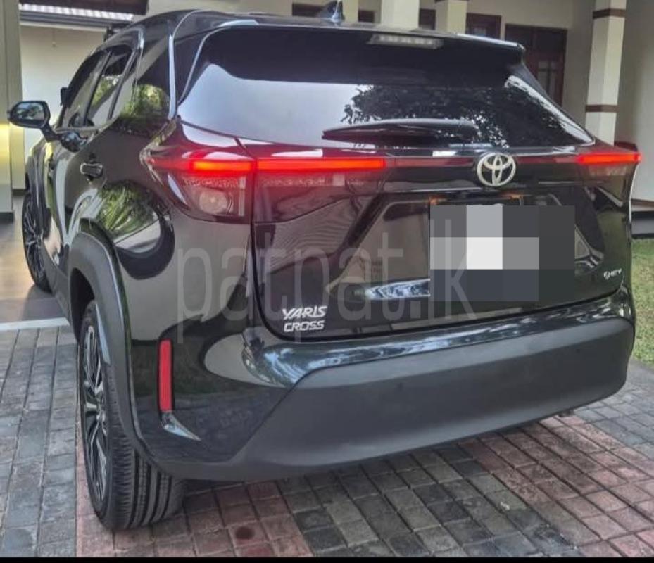 Toyota Yaris Cross 2025 - Used SUV sale in Sri Lanka - patpat.lk