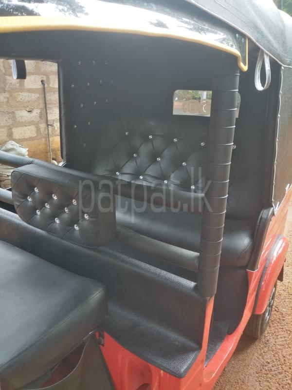 Bajaj 4 stroke 2010 - பயன்படுத்தப்பட்டது முச்சக்கர வண்டி sale in Sri Lanka - patpat.lk