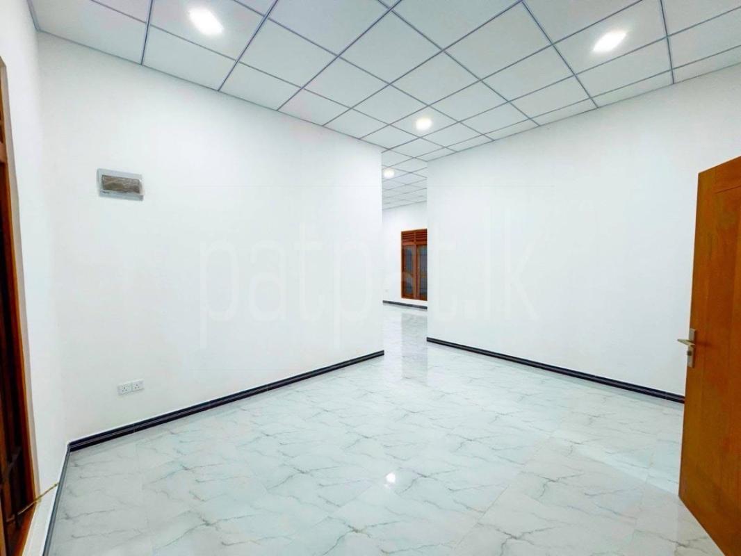 House for Sale in Veyangoda