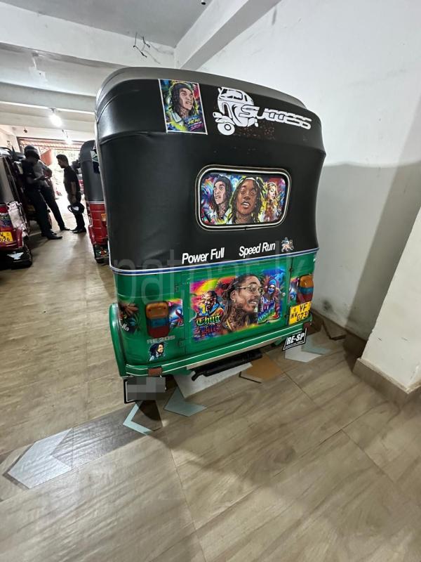 Bajaj Three Wheel 2012 - Used Three wheeler sale in Sri Lanka - patpat.lk