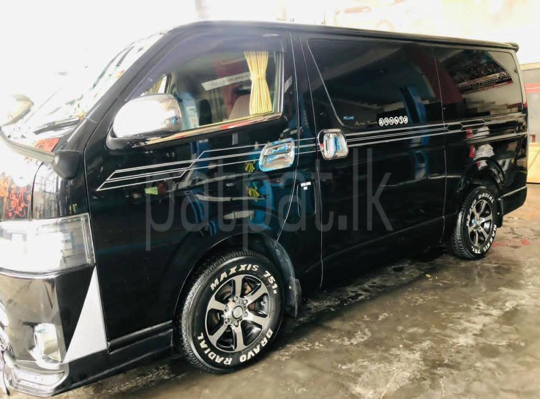 Toyota Hiace 2014 - பயன்படுத்தப்பட்டது வேன் sale in Sri Lanka - patpat.lk