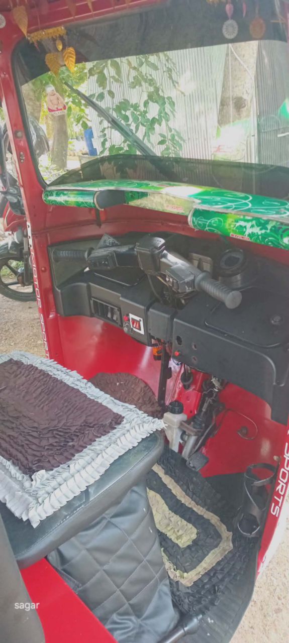 Bajaj Three Wheel 2011 - Used Three wheeler sale in Sri Lanka - patpat.lk
