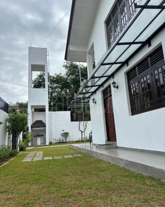 House for Sale in Mount Lavinia ads-image-1