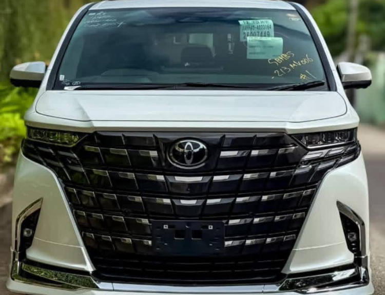 Toyota Alpha 2024 - Used Van sale in Sri Lanka - patpat.lk