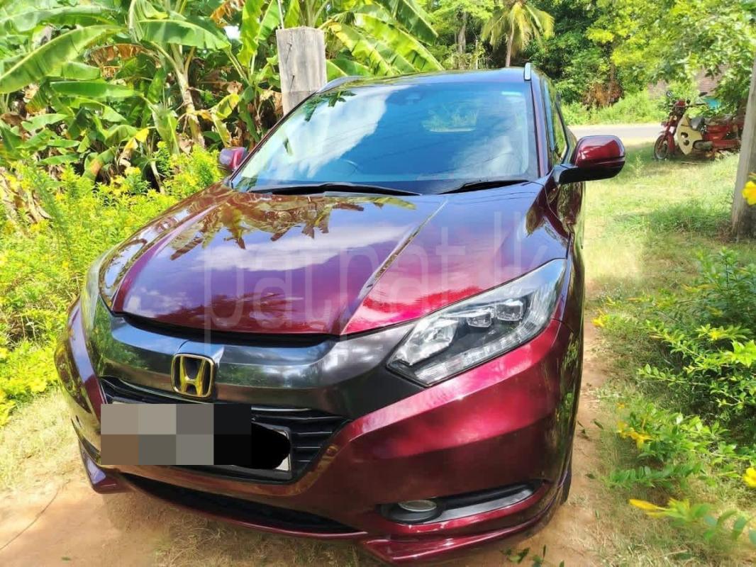 Honda Vezel 2015 - பயன்படுத்தப்பட்டது SUV sale in Sri Lanka - patpat.lk