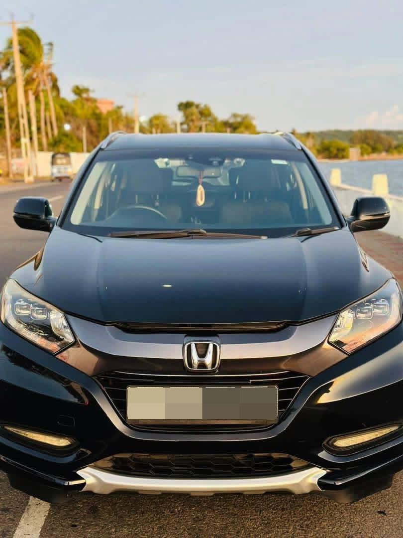 Honda Vezel 2015 - பயன்படுத்தப்பட்டது SUV sale in Sri Lanka - patpat.lk