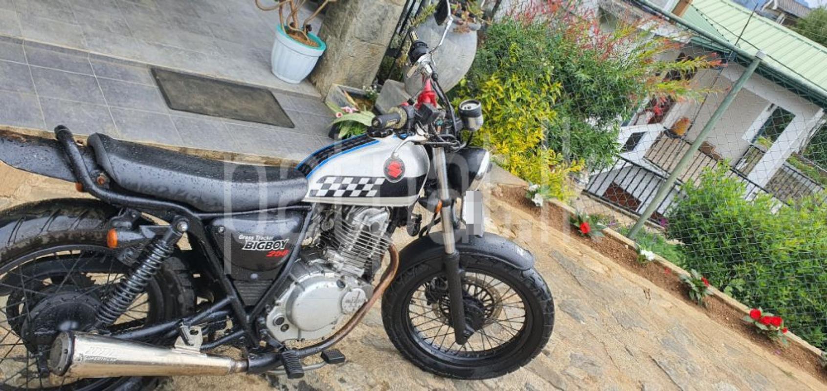 Advertisement image 6