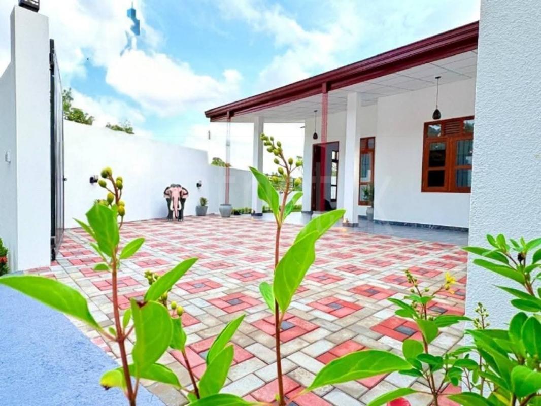 House for Sale in Delgoda ads-image-1