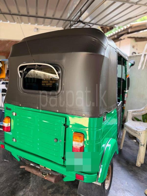 Bajaj 4 stroke 2011 - பயன்படுத்தப்பட்டது முச்சக்கர வண்டி sale in Sri Lanka - patpat.lk
