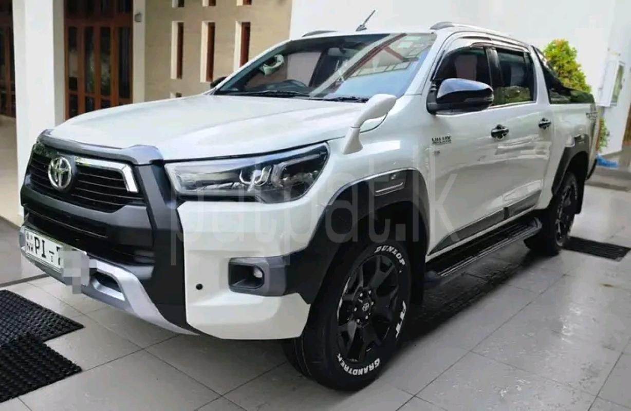 Toyota Hilux 2018 - பயன்படுத்தப்பட்டது சரக்கு போக்குவரத்து sale in Sri Lanka - patpat.lk