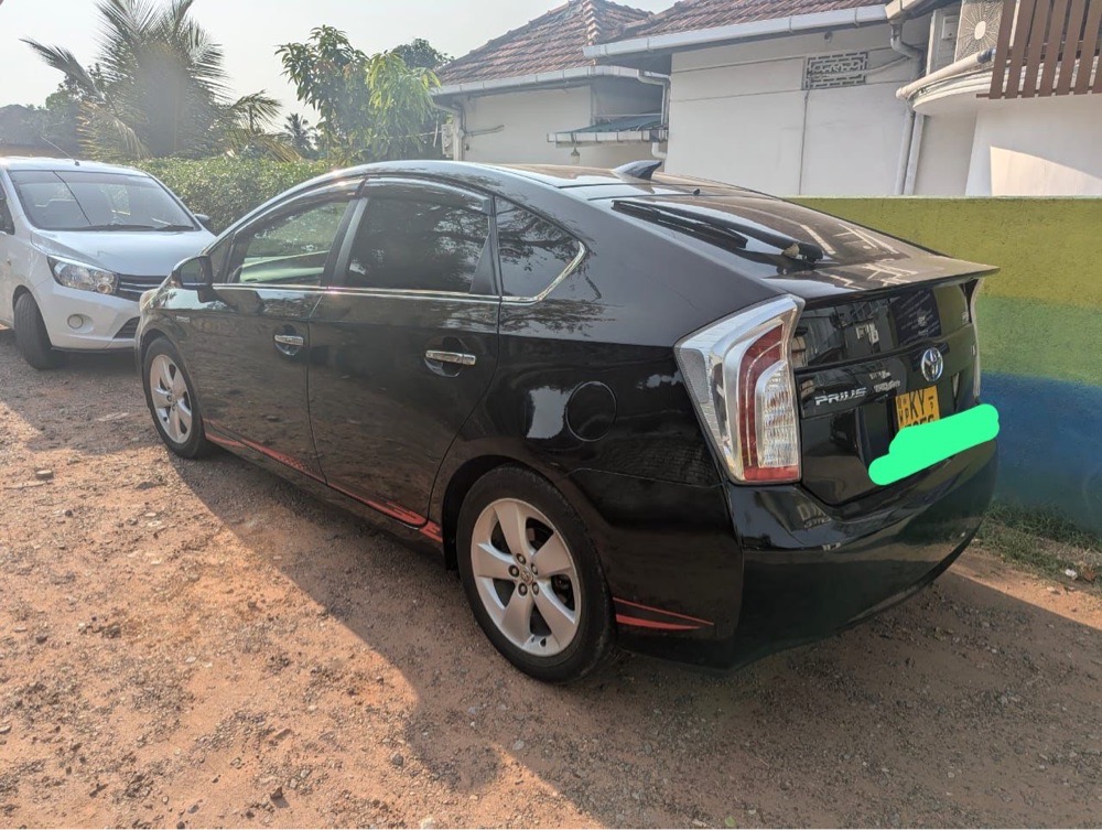 Toyota Prius 2013 - Used Car sale in Sri Lanka - patpat.lk