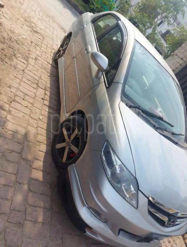 Honda Fit 2007 - பயன்படுத்தப்பட்டது கார் sale in Sri Lanka - patpat.lk