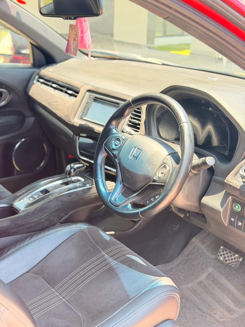 Honda Vezel 2018 - பயன்படுத்தப்பட்டது SUV sale in Sri Lanka - patpat.lk