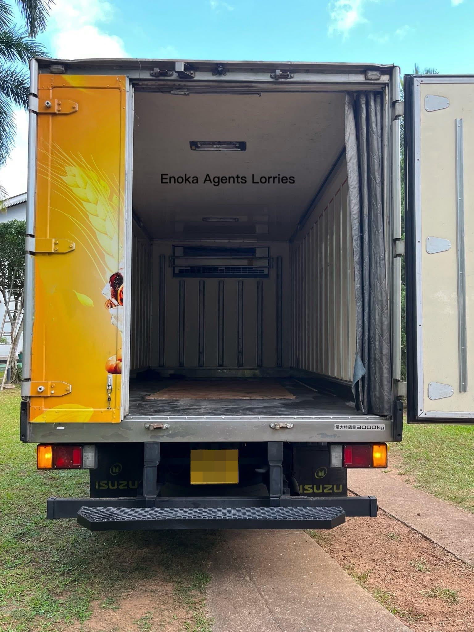 Isuzu ELF 2013 - பயன்படுத்தப்பட்டது டிரக் sale in Sri Lanka - patpat.lk
