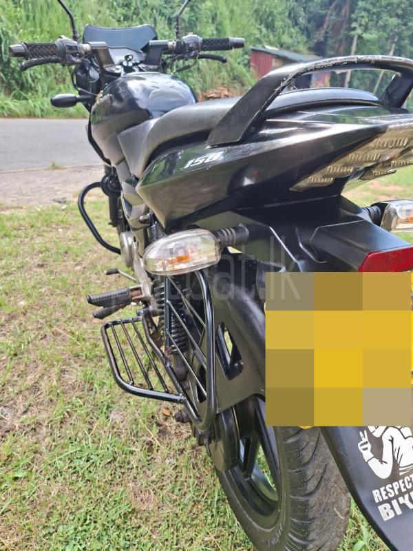 Bajaj Pulsar 2014 - பயன்படுத்தப்பட்டது பைக் sale in Sri Lanka - patpat.lk