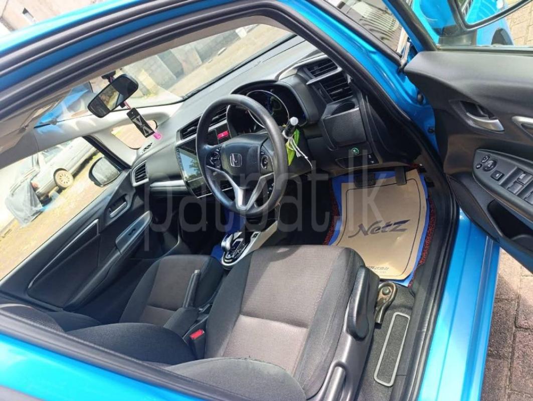 Advertisement image 6