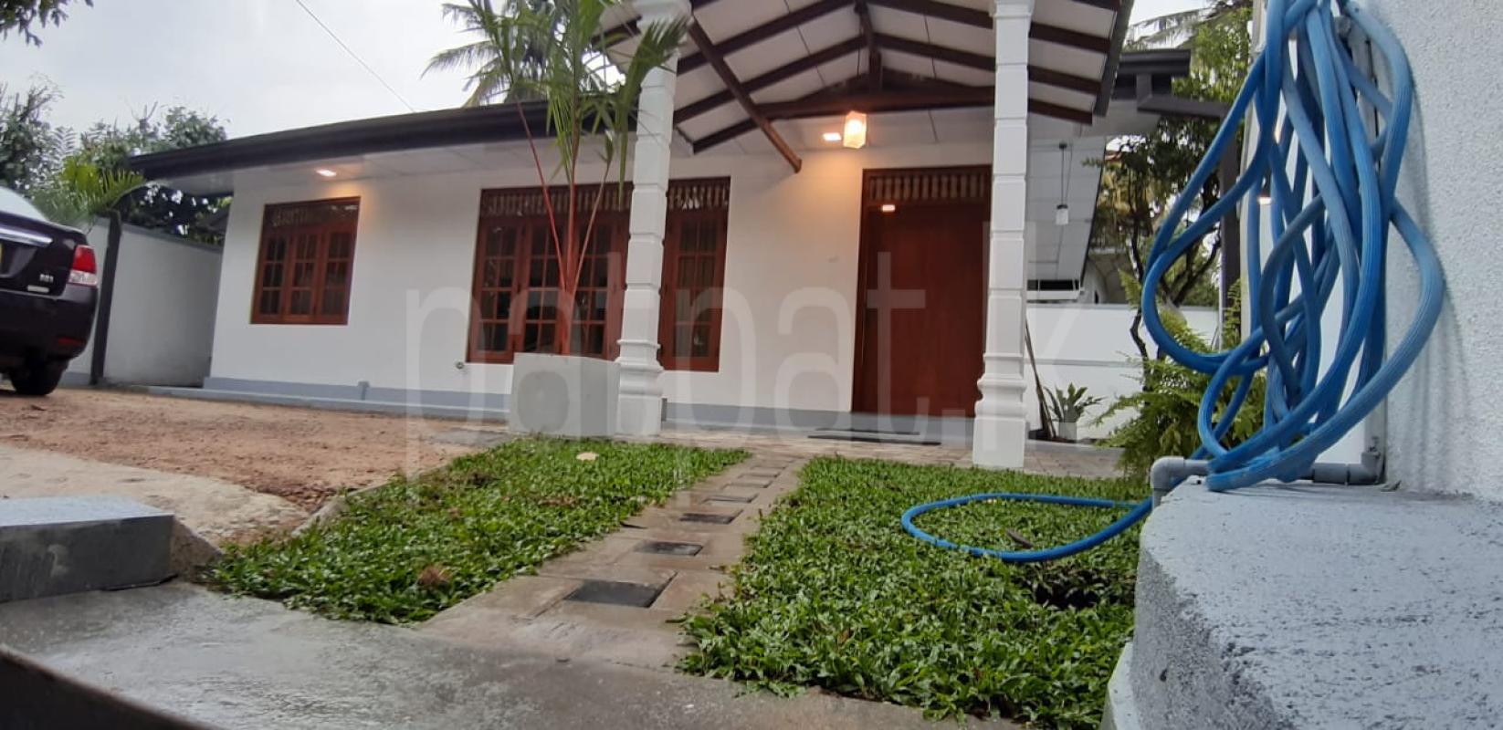House for Sale in Athurugiriya